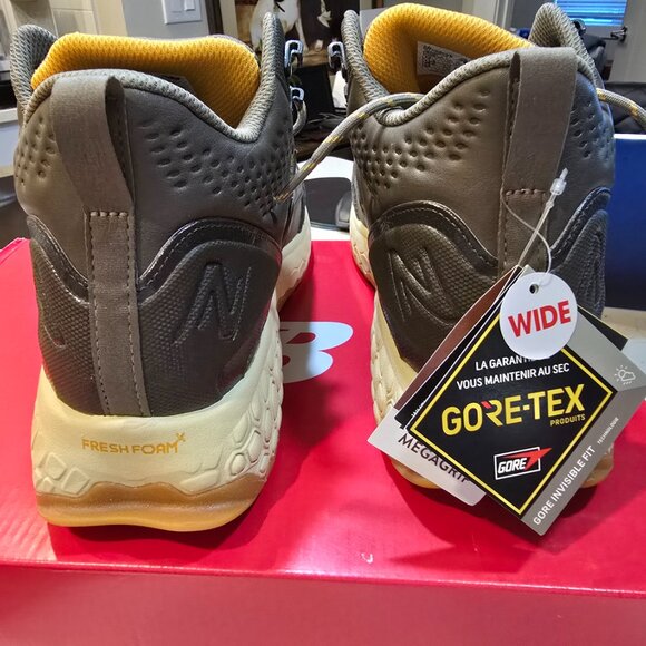 New Balance Fresh Foam Hierro Mid GTX Gore-Tex Hiking Boots Mens 2E Wide 10.5 - Picture 7 of 14